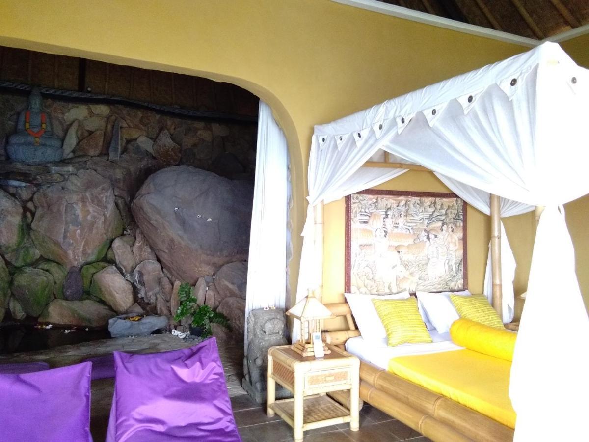 Stairway To Heaven Bungalows And Restaurant Amed  Exterior photo